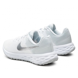 Chaussures Nike Revolution 6 Jr. DD1096 100 blanc 1