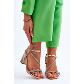 Sandales Avec Zircons Doré Carlotta Talons Hauts 1