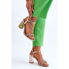 Sandales Avec Zircons Doré Carlotta Talons Hauts d'or 5