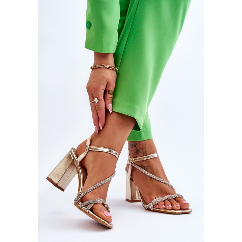 Sandales Avec Zircons Doré Carlotta Talons Hauts 2