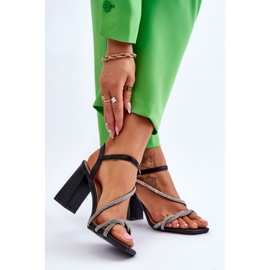 Sandales En Cuir Avec Strass Sur Talons Noir Carlotta le noir 2