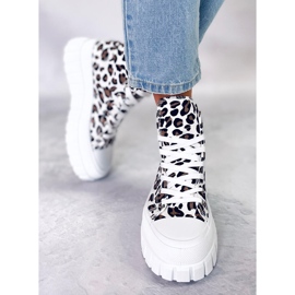BM Baskets montantes léopard Lion Leopard beige 1
