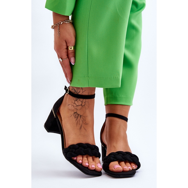 FB2 Sandales à talons hauts en daim avec tresses Azela noires ornées le noir 1