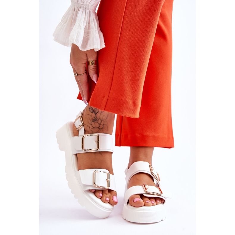 FB2 Sandales Confortables en Cuir Blanc Alayah 1