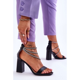 Sandales à la mode avec des zircons Carma noir le noir 3