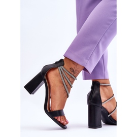 Sandales à la mode avec des zircons Carma noir le noir 4