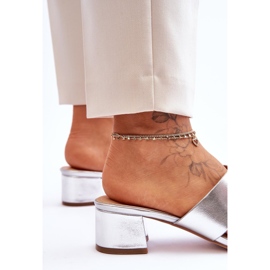Pantoufles en cuir Miley argentées à talon bas classiques 6