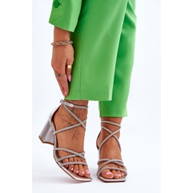 FJ1 Sandales en cuir pour femmes avec oxyde de zirconium Talons argentés Liviano 1