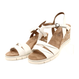 Caprice Sandales Compensées En Cuir 9-28710-20 160 Blanc Softnap blanche 5 Caprice Sandales Compensées En Cuir 9-28710-20 160 Blanc Softnap blanche 5