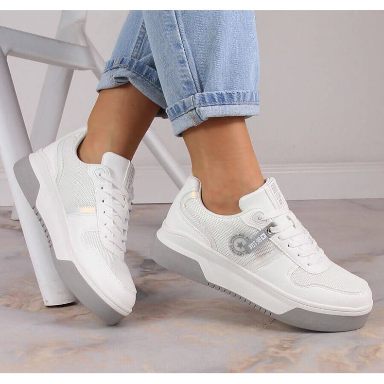 Chaussures de sport femme à lacets blanc Big Star LL274A024 1