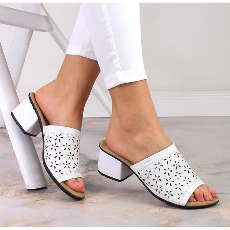 Rieker 64681-80 sandales à talons blanches ajourées pour femmes en cuir 1 Rieker 64681-80 sandales à talons blanches ajourées pour femmes en cuir 1