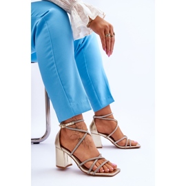 FJ1 Sandales en cuir pour femmes avec talons dorés en zircone Liviano 1