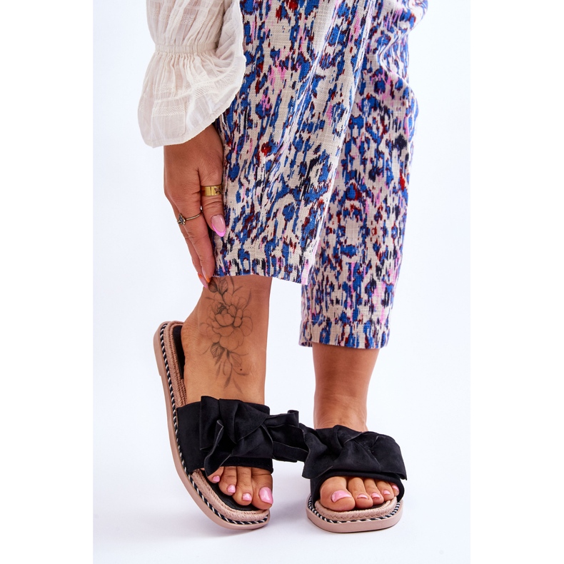 Chaussons Femme Daim Avec Noeud Ambre Noir le noir 1