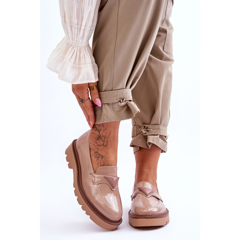 Vinceza Mocassins Femme Laqués Sur La Plateforme Avec Décoration Beige Jonett 1