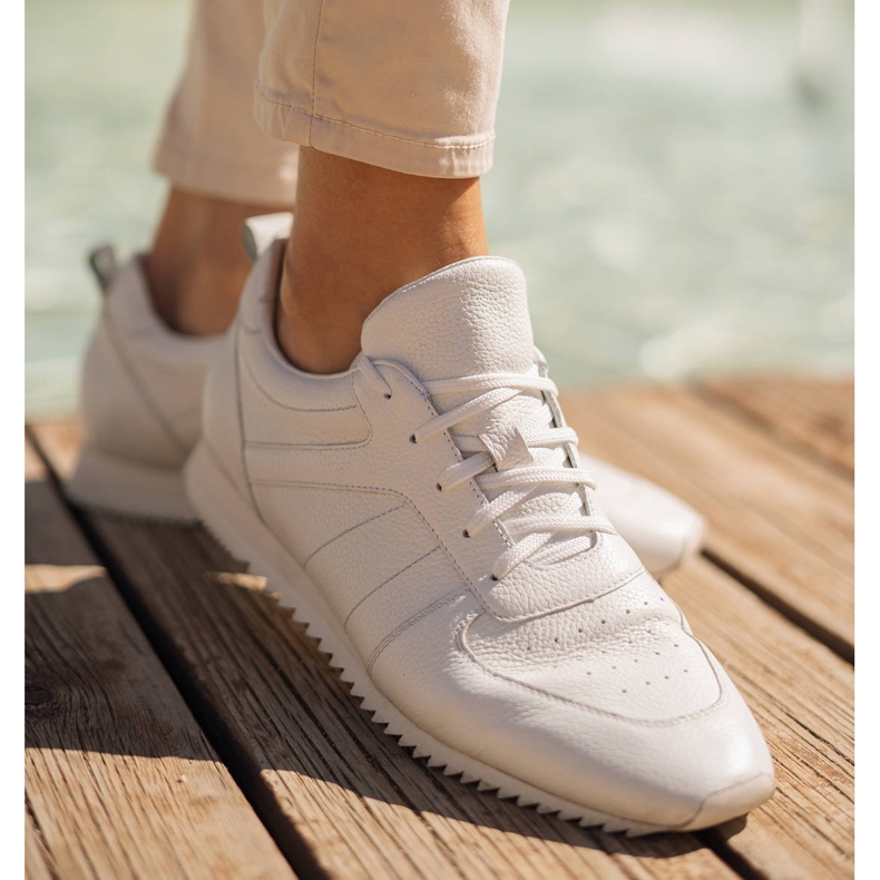 Marco Shoes Baskets en cuir grainé blanc 1