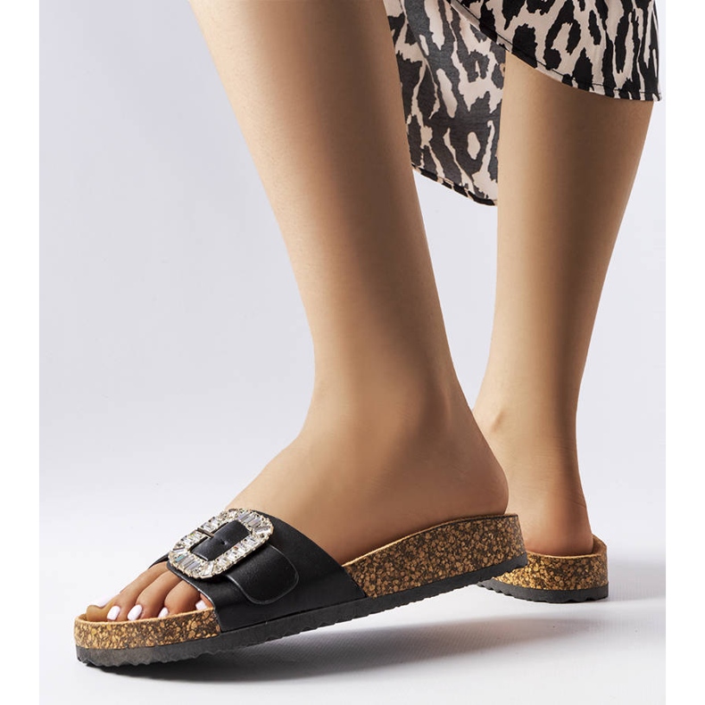 Tongs noires ornées de zircons le noir 2