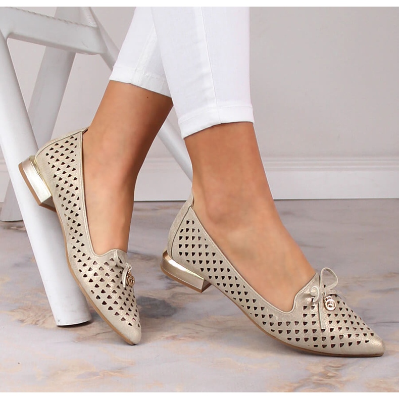 Chaussures pointues dorées ajourées pour femmes Jezzi ASA178-5 d'or 1