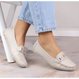 Mocassins femme en cuir avec chaîne écru Filippo DP4547 2