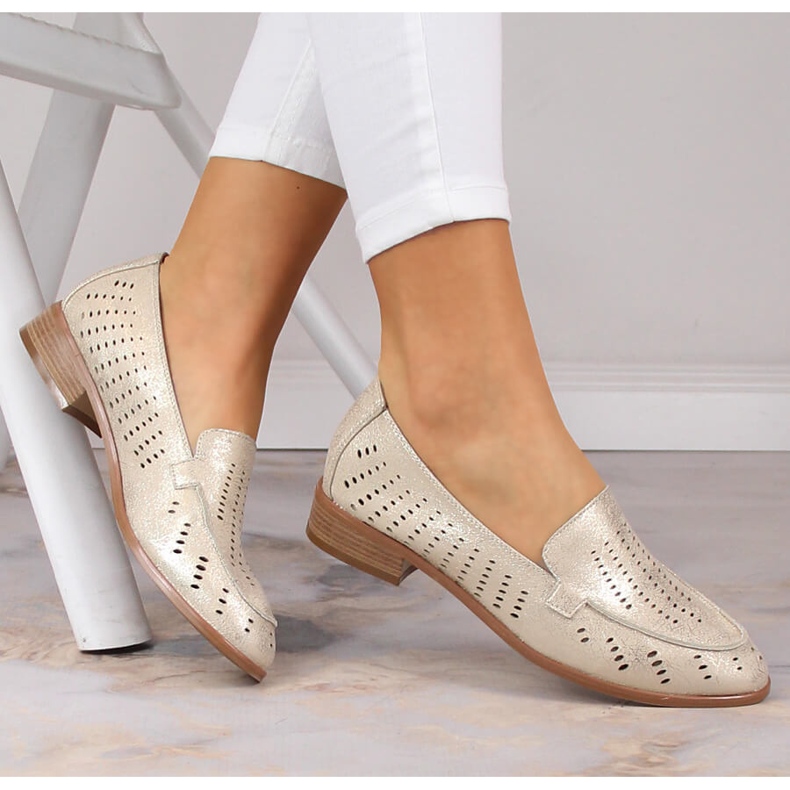 Chaussures dorées brillantes ajourées pour femmes Potocki SZ12075 d'or 1