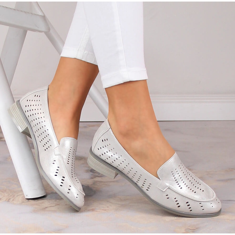 Chaussures ajourées argentées brillantes pour femmes Potocki SZ12075 1 Chaussures ajourées argentées brillantes pour femmes Potocki SZ12075 1