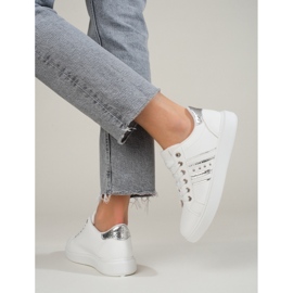 Chaussures de sport classiques pour femmes blanches Shelovet 2