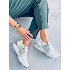 BM Baskets compensées blanches Atwood 2