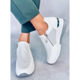 BM Baskets compensées blanches Atwood 4