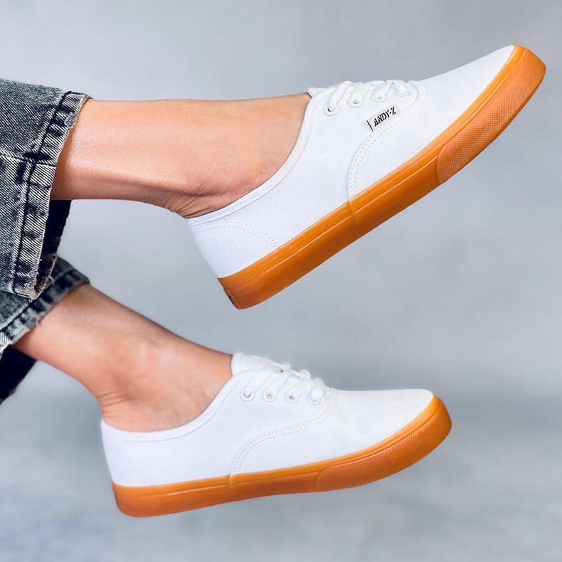 Werde Baskets femme en toile blanche 1