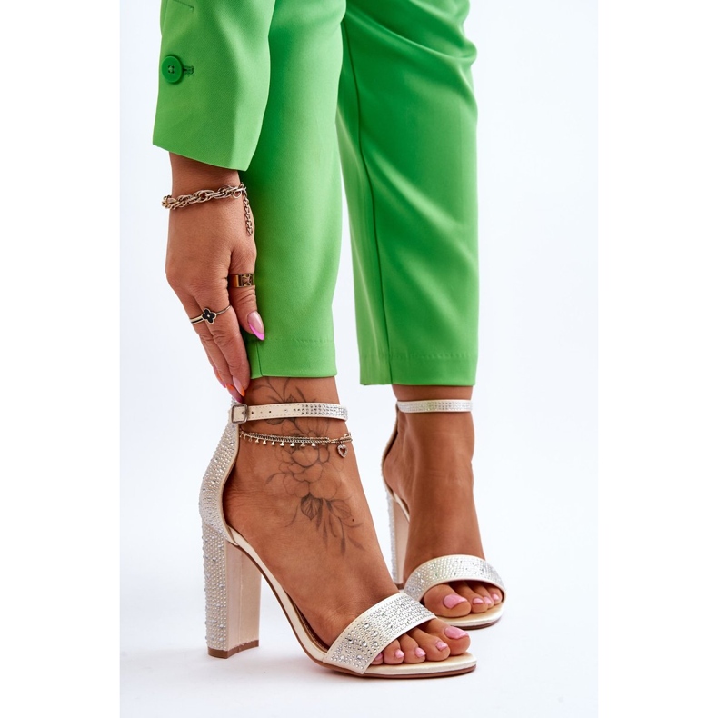 Sandales À Talons Hauts Pour Femmes Avec Zircon Beige Idéaliste 1 Sandales À Talons Hauts Pour Femmes Avec Zircon Beige Idéaliste 1