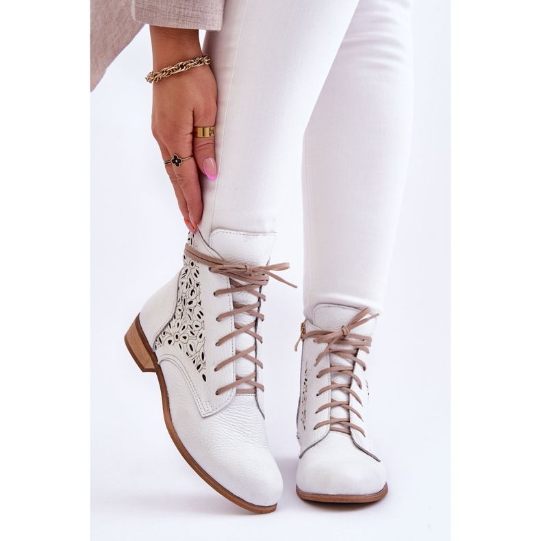 Lewski Shoes Bottes zippées en cuir pour femmes Left Shoes 3186 White Peas blanche 1