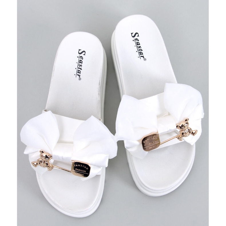 BM Teddy Chaussons compensés ours en peluche blancs 1