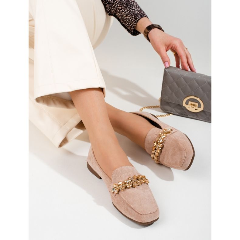 Mocassins en daim pour femmes avec cristaux Shelovet beige 2