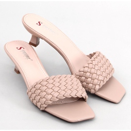 BM Sandales à talons bas Arritola abricot beige 1
