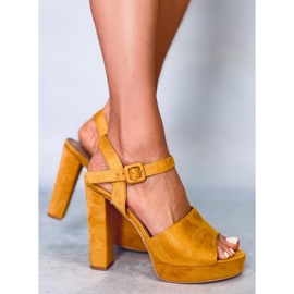 Sandales talons hauts miel 9R16 Jaune 4