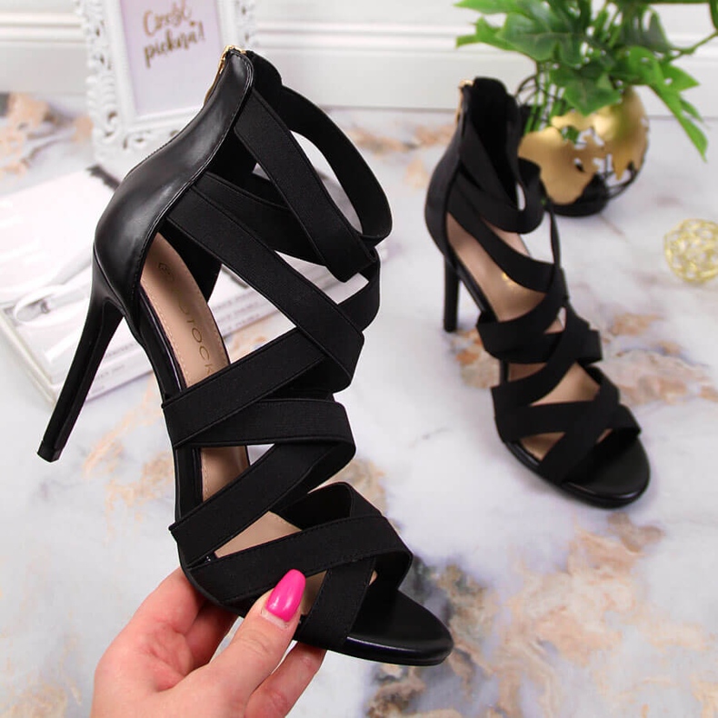 Sandales pour femmes avec élastiques noir Potocki LE20016 le noir 1 Sandales pour femmes avec élastiques noir Potocki LE20016 le noir 1