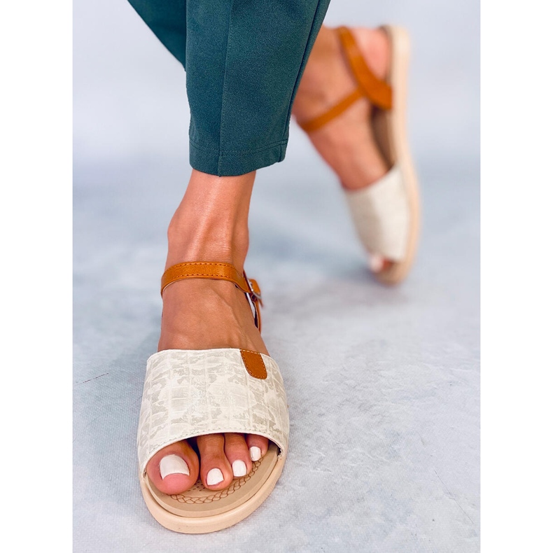 BM Sandales Barnes dorées pour femmes 1