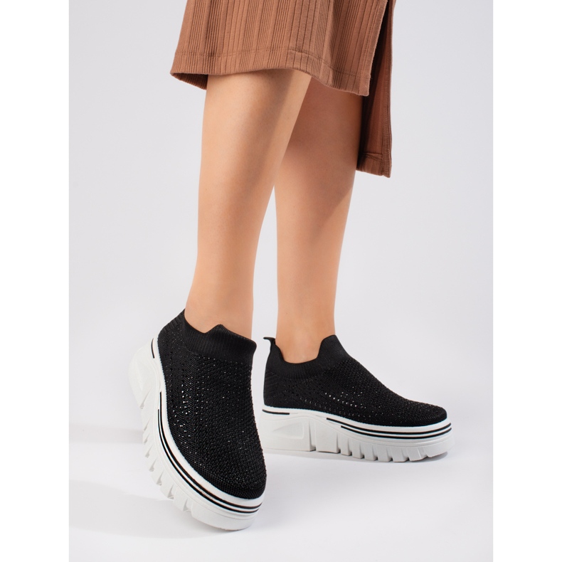 Chaussures de sport noires en textile à semelle épaisse de T.Sokolski le noir 2 Chaussures de sport noires en textile à semelle épaisse de T.Sokolski le noir 2