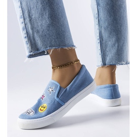BM Baskets bleu ciel patchs Giguère 1