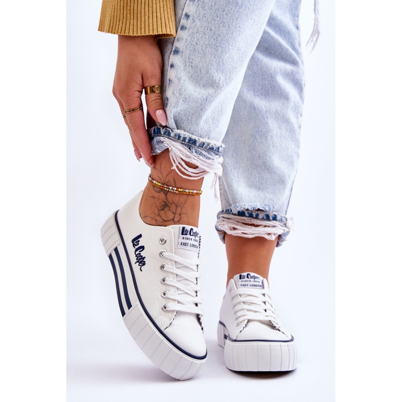Baskets Femme Sur La Plateforme Lee Cooper LCW-23-31-1802L Blanc 1