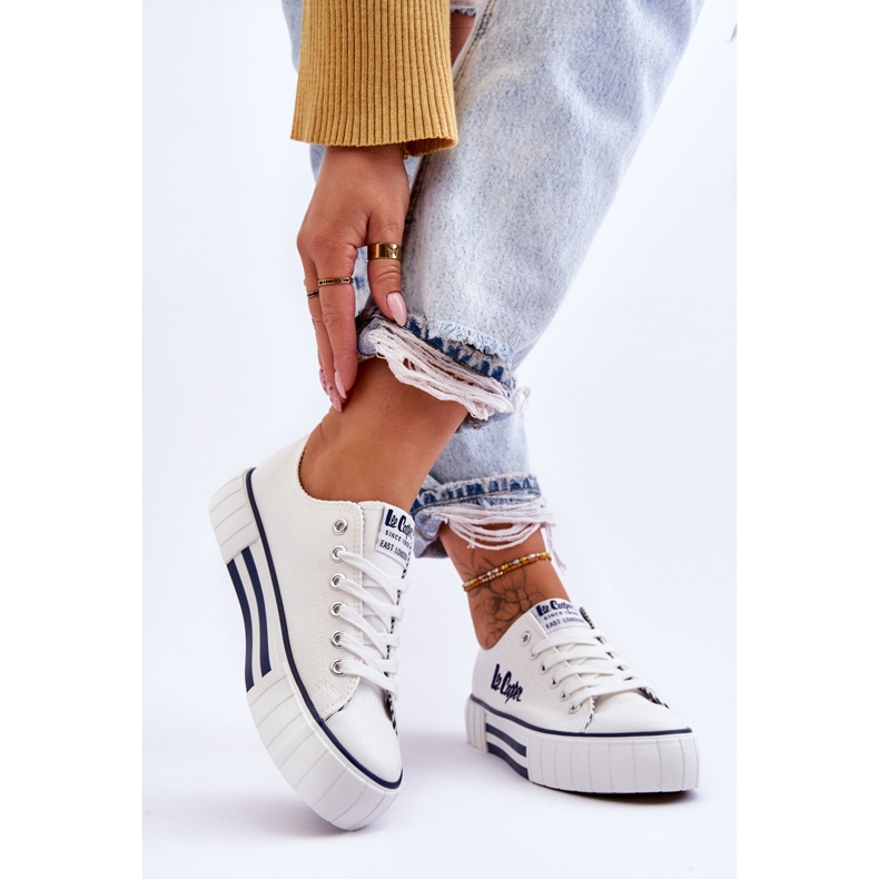 Baskets Femme Sur La Plateforme Lee Cooper LCW-23-31-1802L Blanc 2