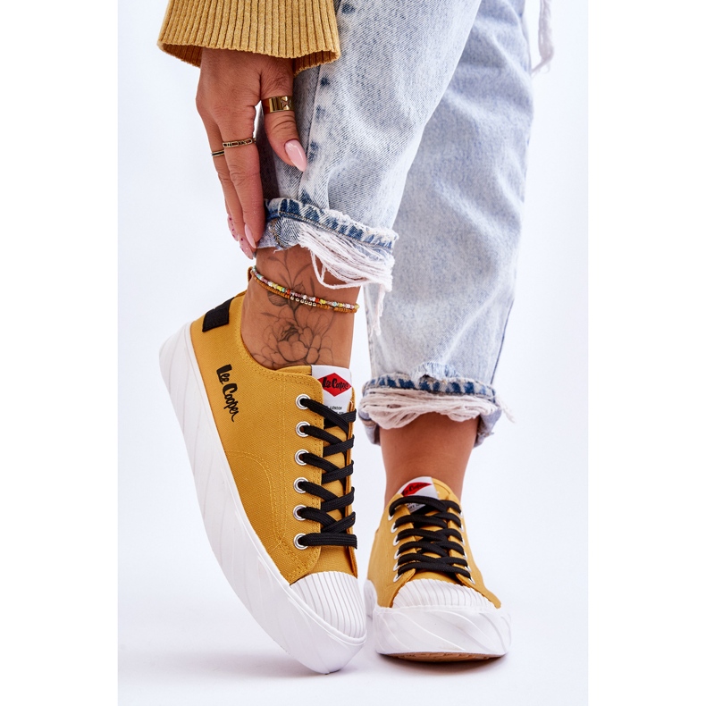 Lee Cooper LCW-23-44-1649L Baskets pour Femme Jaune 1