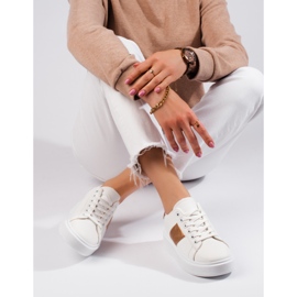 Baskets blanches pour femmes sur la plateforme Shelovet 1 Baskets blanches pour femmes sur la plateforme Shelovet 1