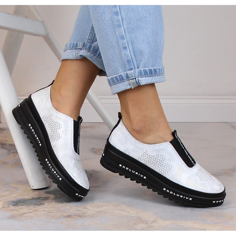 Slip-on confortables en cuir ajouré argent S.Barski LR29089 1