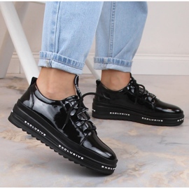 Chaussures compensées confortables en cuir laqué noir S.Barski LR29592 le noir 2