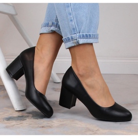 Escarpins noirs femme sur le poteau eVento 5950 1