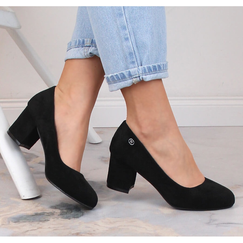 Escarpins en daim noir pour femmes eVento 5952 1