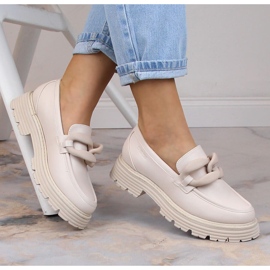 Big Star talons hauts et mocassins plateforme avec une chaîne beige LL274581 1