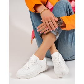 Chaussures de sport blanches Shelovet à semelle épaisse 2