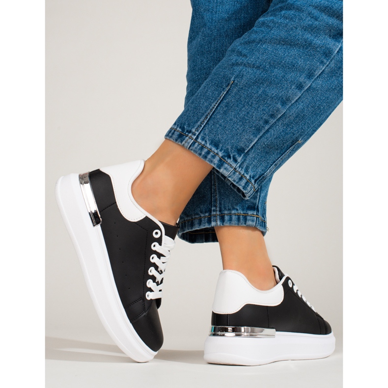 Chaussures de sport pour femmes sur une plate-forme haute Shelovet noir et blanc le noir 1 Chaussures de sport pour femmes sur une plate-forme haute Shelovet noir et blanc le noir 1