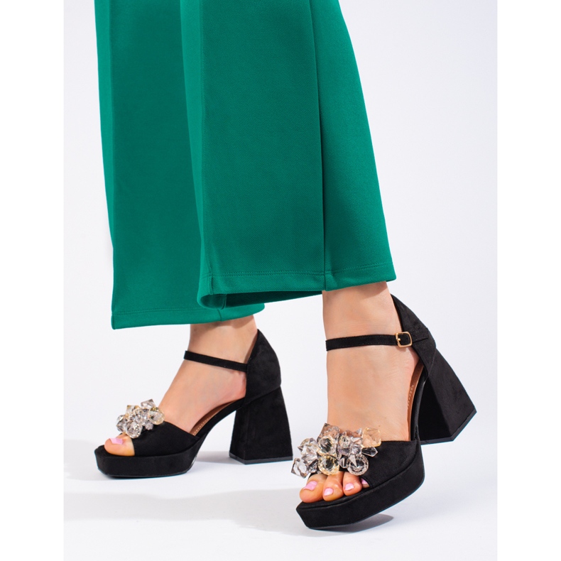 Sandales noires à talons carrés avec perles Shelovet le noir 1 Sandales noires à talons carrés avec perles Shelovet le noir 1